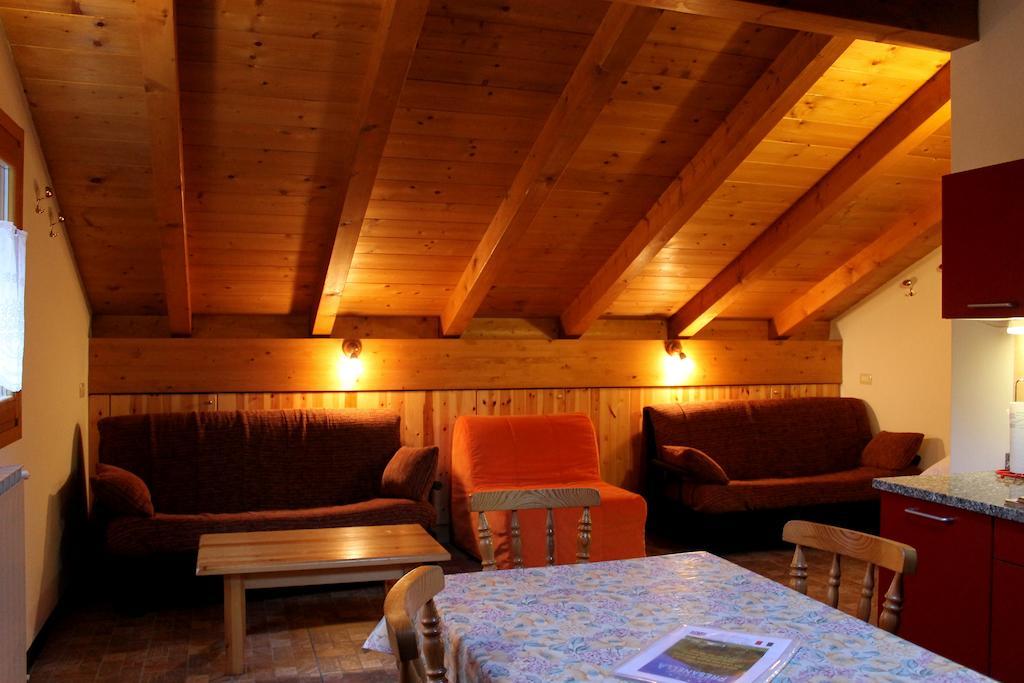 Chalet Presanella Temù Kamer foto