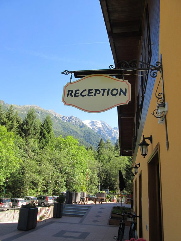Chalet Presanella Temù Buitenkant foto