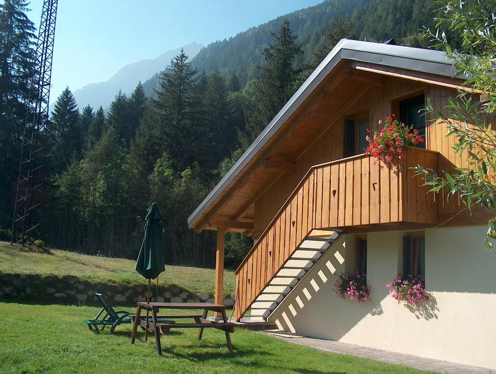 Chalet Presanella Temù Buitenkant foto